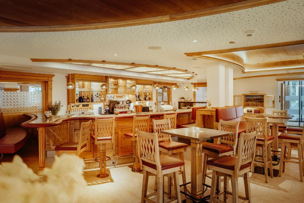 Hirschen Wohlfuehlhotel Schoppernau Luaran gambar